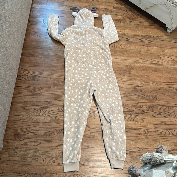 JACYLN INTIMATES- deer onesie. Size M - Picture 8 of 10